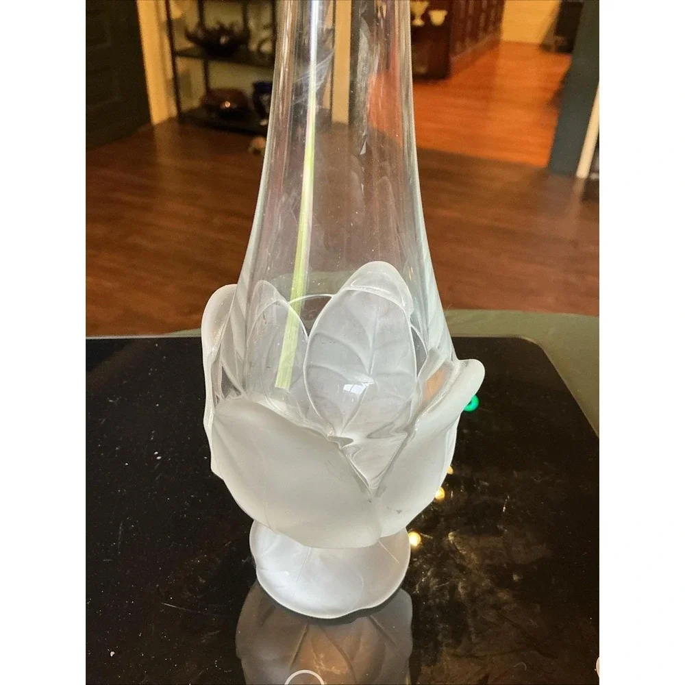 Vintage MCM Viking Glass Swung Vase Cabbage Leaf Satin Footed Base 13